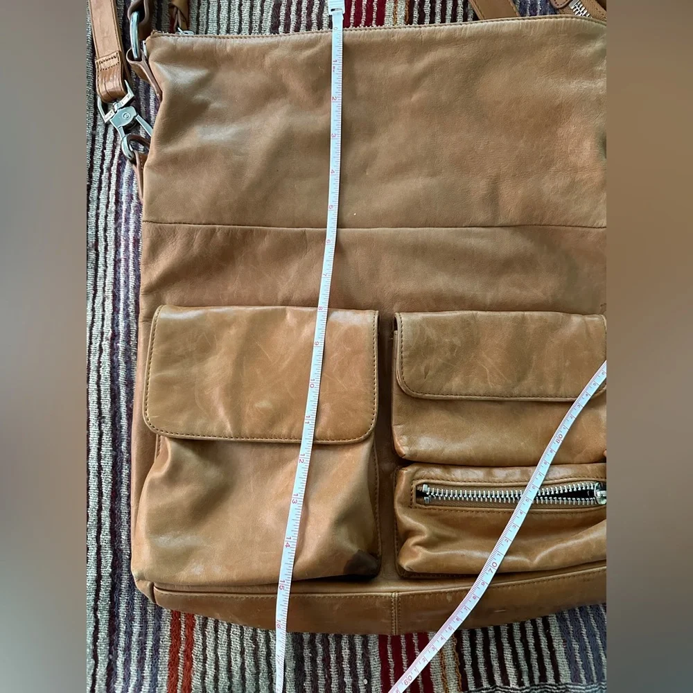 HOBO International leather adjustable crossbody bag - Picture 12 of 13